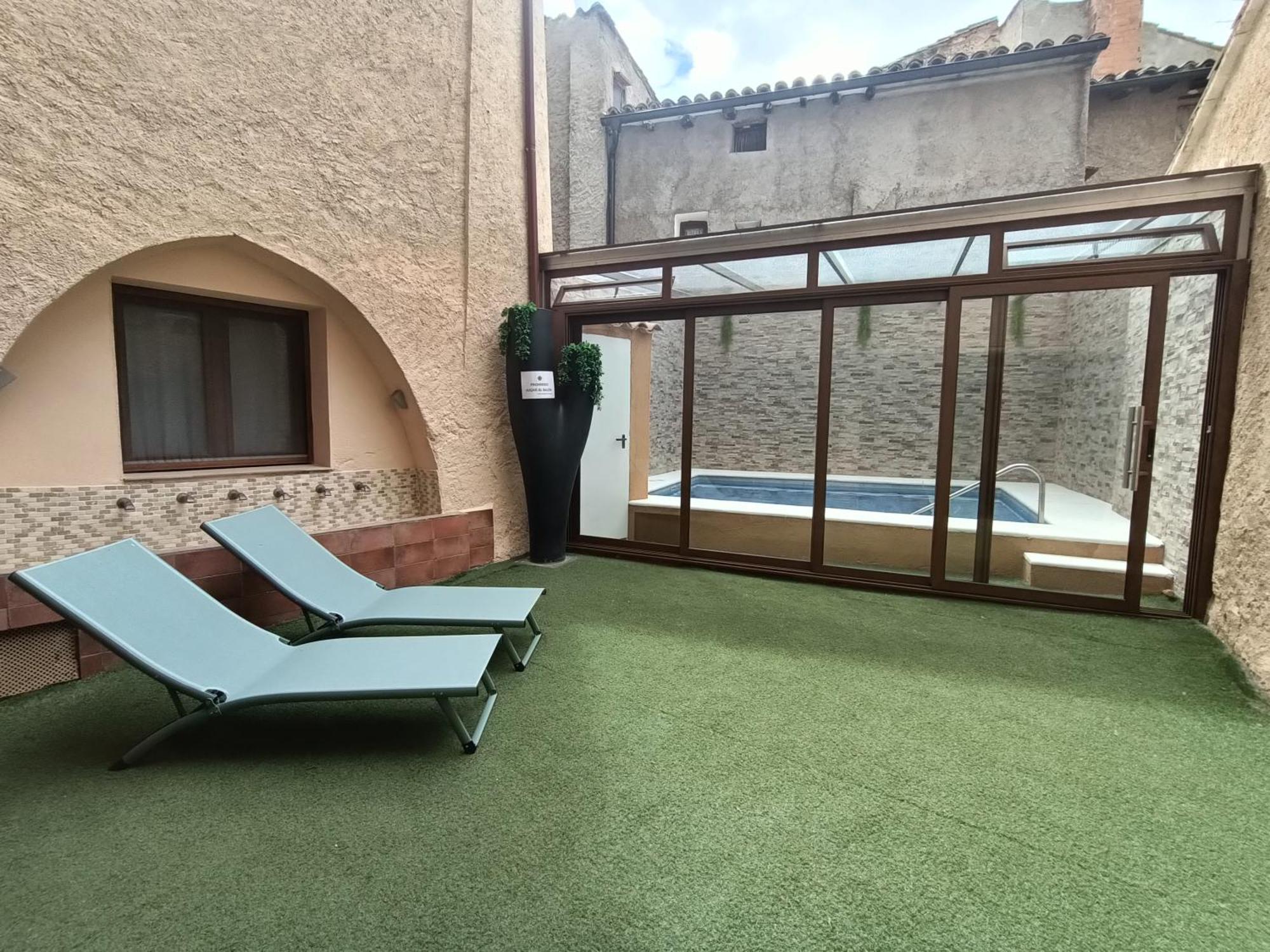 Rey Mundo Hotel Munebrega Exterior photo